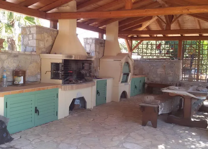 Grande Artemis Nyaraló