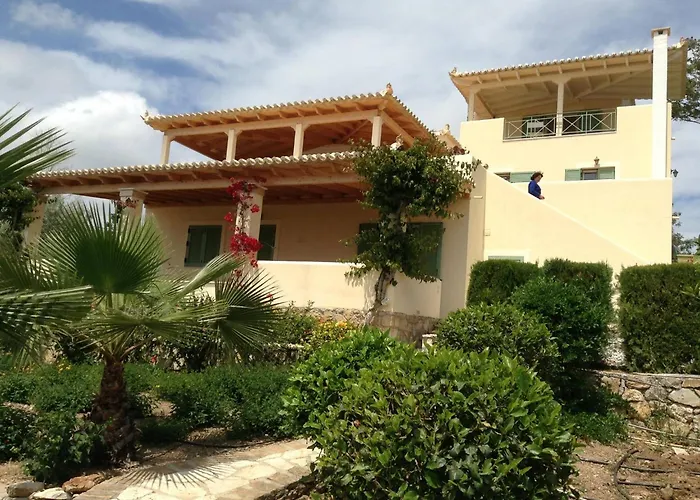 Grande Artemis Nyaraló