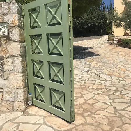 Grande Artemis Porto Heli