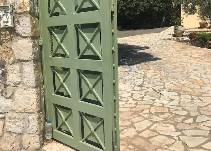 Grande Artemis Порто Хели