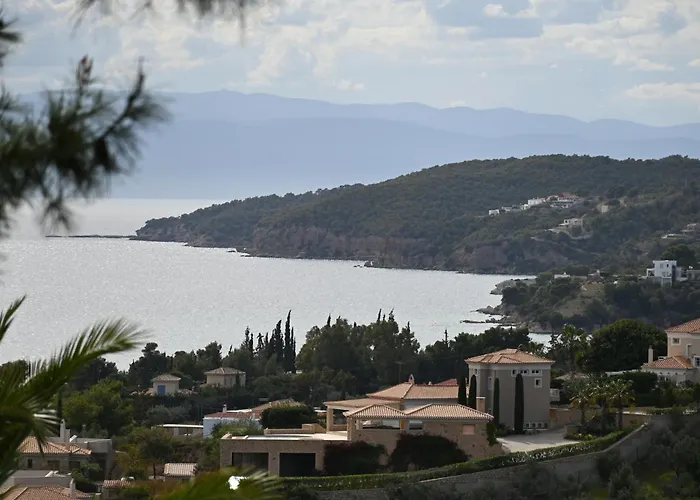 Grande Artemis Порто Хели