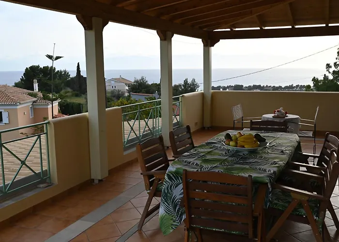 Дом отдыха Grande Artemis Порто Хели